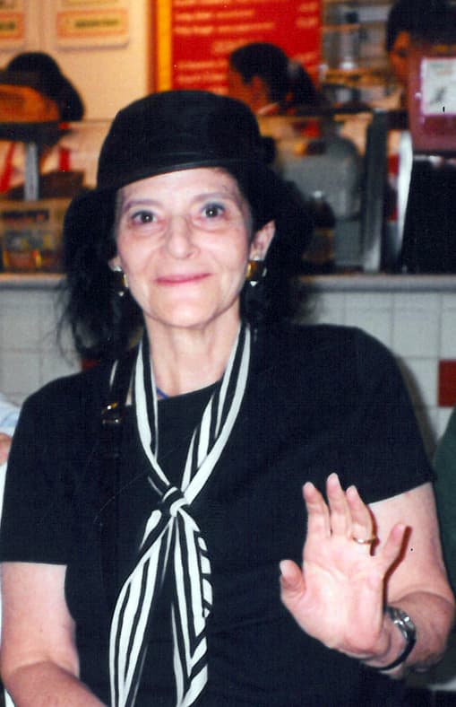 Fallecimiento de Raquel Orzuj